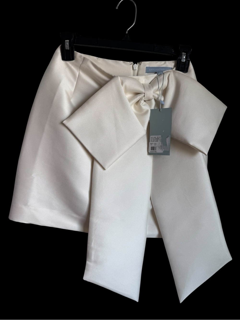 NWT ANTONIO MELANI Ivory Mini Skirt with Oversized Bow